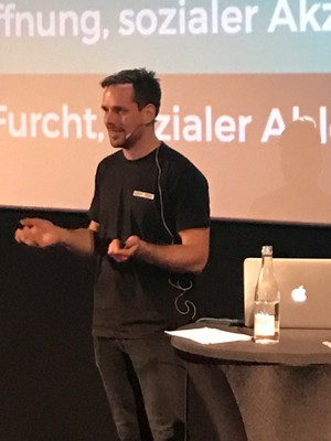 Christoph Sachsenhausen — Director, Product Mobile